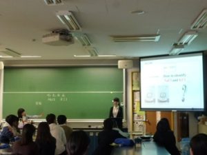 中国師範大学理科教学技能創新コンテストの代表団が来校しました。