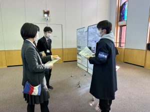 （高３PIE Sci）2022 年度 英語研究発表会 を行いました