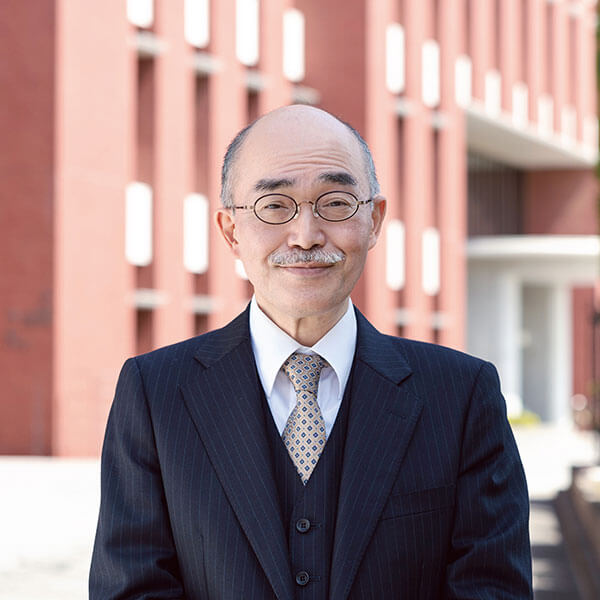 学校校長 石田 雄一